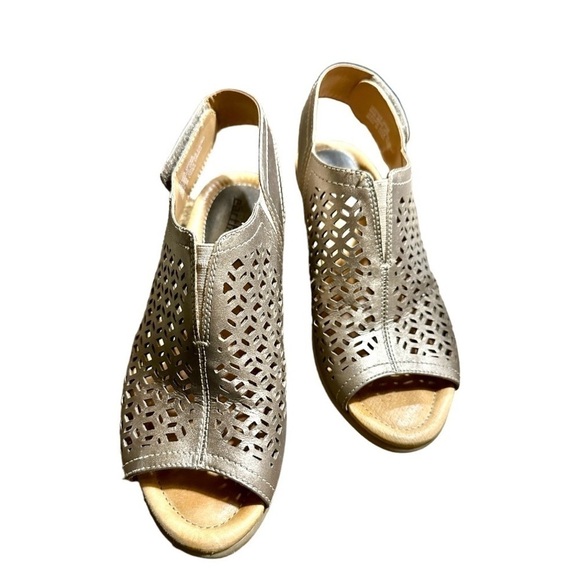 EARTH, WOMENS, CASCADE PLATINUM, WIDE, SLINGBACK SANDALS. OPEN TOE. SIZE 8 1/2D - Picture 5 of 8